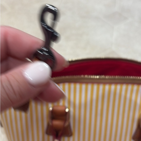 Dooney and Bourke satchel - Picture 2 of 4